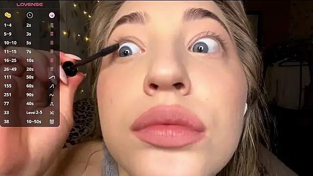 OrethaEredia online show from January 2026 06:02:02 PM