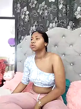 valentinavega18x online show from December 2025 06:19:01 AM