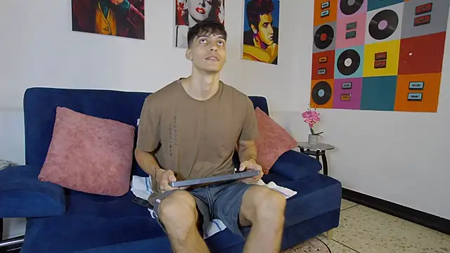 AlessioVitale online show from November 2025 12:16:01 PM