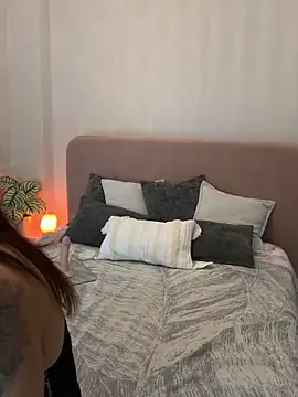 HotLdyllic online show from April 2026 07:35:01 AM