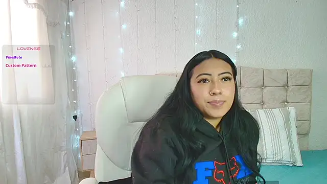 brunette hot02 online show from November 2025 07:46:02 PM