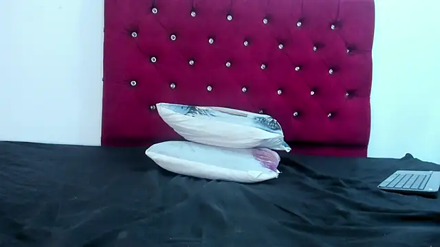 Anggie Miller online show from March 2026 11:21:02 PM