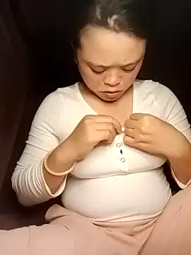 Serena-121 online show from November 2025 03:01:01 PM