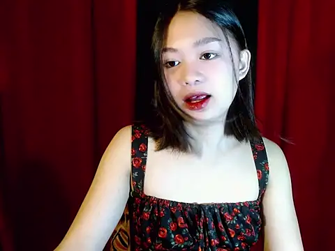 lustfullakim online show from November 2025 01:23:01 PM