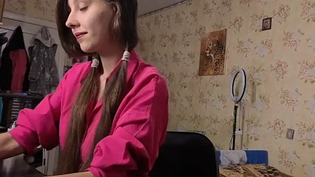 LahomaSassano online show from November 2025 09:09:01 AM