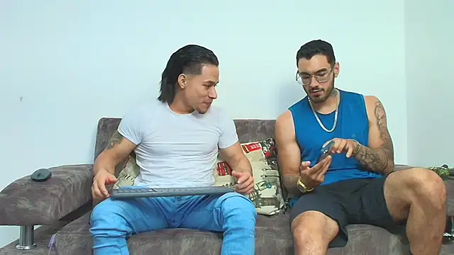 Snapshot of thebadboys05 chatting on March 2026 02:17:02 AM thebadboys05 online show from March 2026 02:17:02 AM