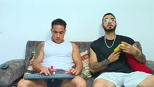Snapshot of thebadboys05 chatting on July 2026 03:19:01 AM thebadboys05 online show from July 2026 03:19:01 AM