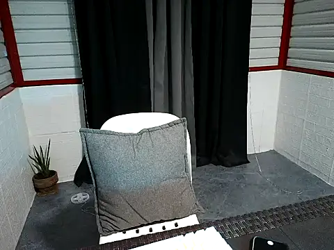 xwildflowerx online show from March 2026 09:32:02 PM