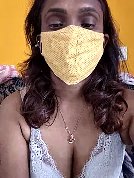 Queen-dhivya online show from April 2026 05:11:01 AM