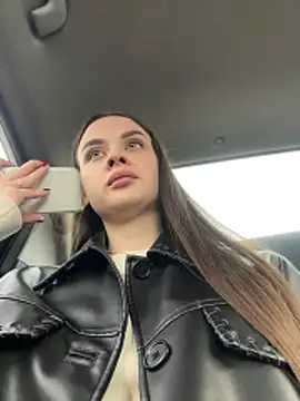 Snapshot of KristiRich chatting on April 2026 01:18:01 PM KristiRich online show from April 2026 01:18:01 PM