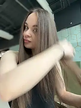 Snapshot of KristiRich chatting on April 2026 11:12:01 AM KristiRich online show from April 2026 11:12:01 AM