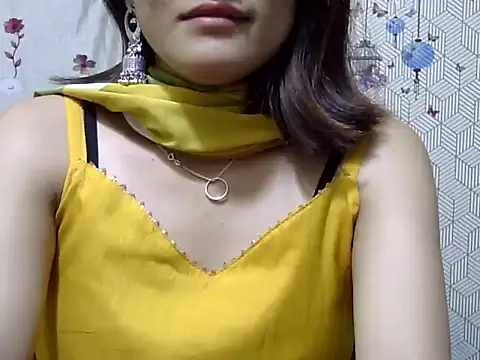 maira 33 online show from February 2026 08:12:02 PM