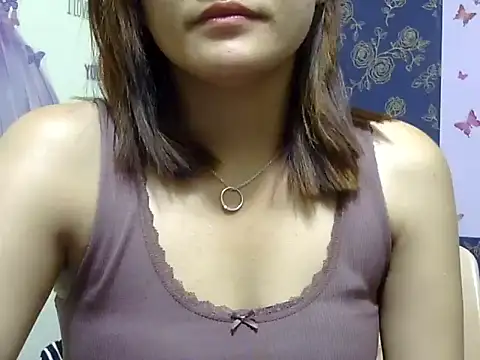 Snapshot of maira_33 chatting on April 2026 01:42:02 PM maira 33 online show from April 2026 01:42:02 PM