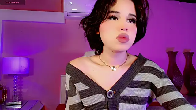 ClaudiaSophia online show from November 2025 11:43:02 AM