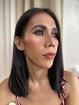 bellaUtops online show from December 2025 09:49:01 AM