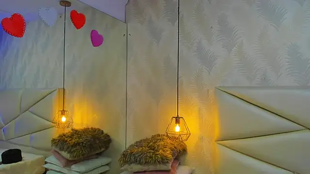 laurettedela rouse online show from November 2025 11:35:01 AM