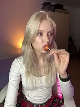 Snapshot of _ScarlettSky_ chatting on November 2025 08:55:01 PM ScarlettSky online show from November 2025 08:55:01 PM