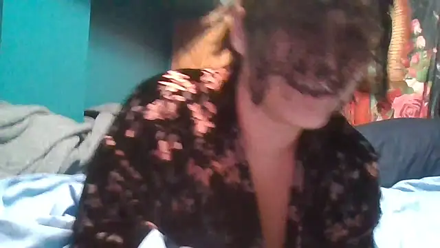 Snapshot of Buttercup2001 chatting on November 2025 03:41:01 AM Buttercup2001 online show from November 2025 03:41:01 AM