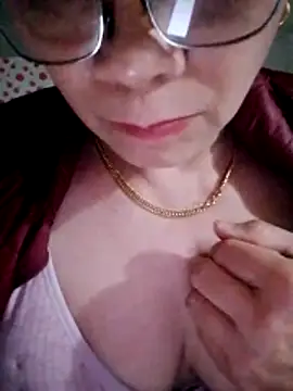 small-house123 online show from February 2026 01:48:02 PM