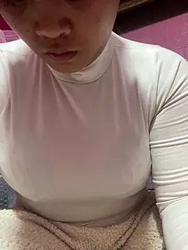 anhanh000 online show from November 2025 10:49:02 AM