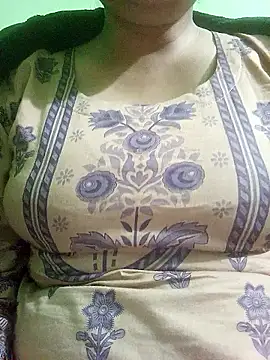 Tina 250 online show from January 2026 05:18:02 PM