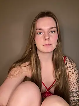 Snapshot of LisaFreierxx chatting on April 2026 07:29:01 PM LisaFreierxx online show from April 2026 07:29:01 PM