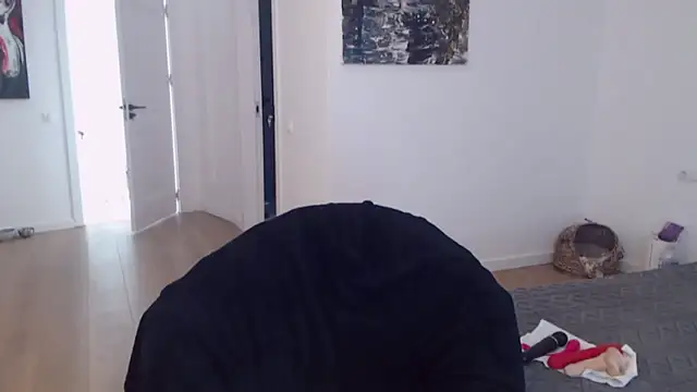 Snapshot of Rebecaburns chatting on March 2026 12:12:02 PM Rebecaburns online show from March 2026 12:12:02 PM