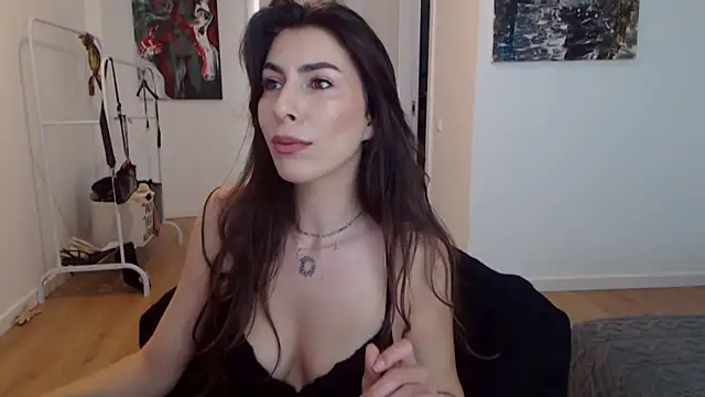 Snapshot of Rebecaburns chatting on April 2026 01:36:02 PM Rebecaburns online show from April 2026 01:36:02 PM