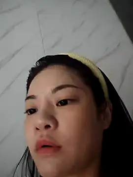 Lululu- online show from November 2025 07:31:01 AM