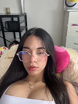 Snapshot of Milleradhara24 chatting on April 2026 02:48:01 AM Milleradhara24 online show from April 2026 02:48:01 AM