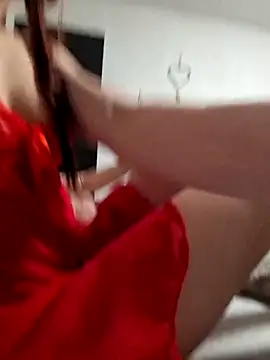 Snapshot of rebebia13 chatting on April 2026 09:38:01 PM rebebia13 online show from April 2026 09:38:01 PM