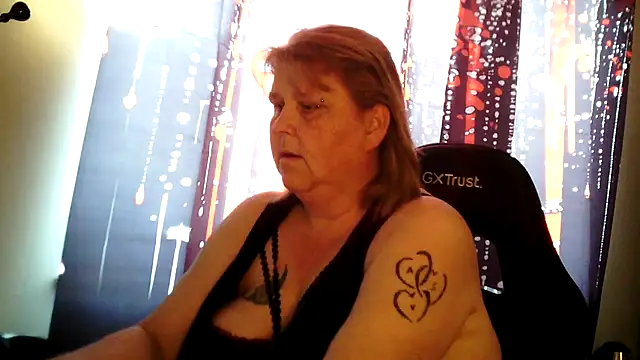 Snapshot of paulus52 chatting on July 2026 05:15:02 PM paulus52 online show from July 2026 05:15:02 PM