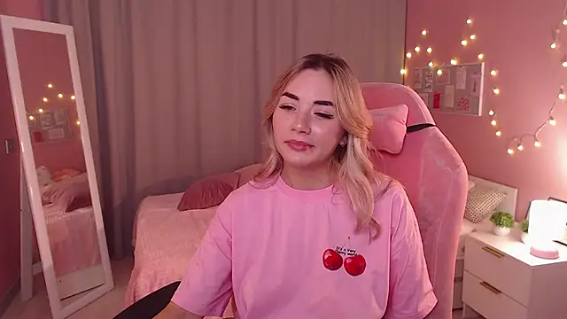 Rosie Mac online show from November 2025 01:06:01 AM