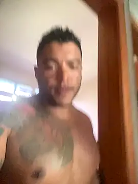 Snapshot of reidosuco chatting on December 2025 11:37:01 AM reidosuco online show from December 2025 11:37:01 AM