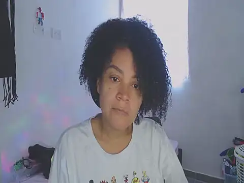 shayna cute online show from May 2026 08:10:02 PM