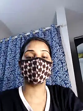 Snapshot of ITZ_GURU chatting on April 2026 06:17:01 PM ITZ GURU online show from April 2026 06:17:01 PM