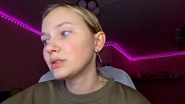 KarinRobertson online show from February 2026 05:27:02 PM