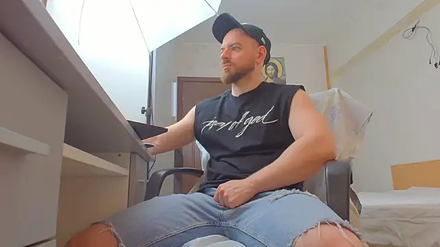 Snapshot of Ryanstone_ chatting on April 2026 05:27:02 AM Ryanstone online show from April 2026 05:27:02 AM