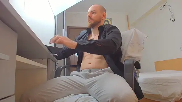 Snapshot of Ryanstone_ chatting on April 2026 04:55:01 AM Ryanstone online show from April 2026 04:55:01 AM