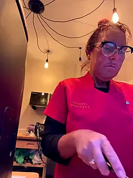 Angel-LinaX online show from December 2025 04:59:02 PM