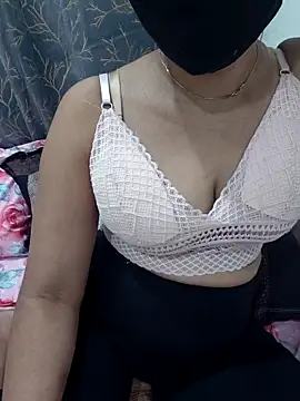 Snapshot of Aarti909090 chatting on March 2026 03:07:01 PM Aarti909090 online show from March 2026 03:07:01 PM