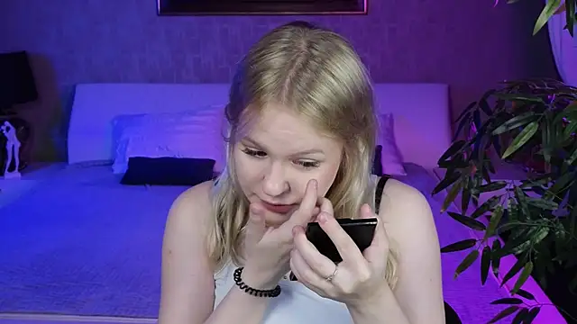 Mila wxw online show from November 2025 09:31:01 AM