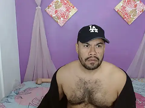 Snapshot of Ramses_36 chatting on November 2025 12:45:02 PM Ramses 36 online show from November 2025 12:45:02 PM