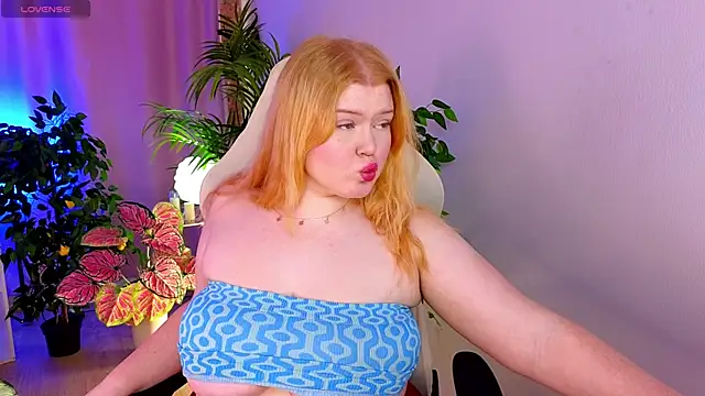 Snapshot of AriettaHeart chatting on April 2026 06:13:01 AM AriettaHeart online show from April 2026 06:13:01 AM