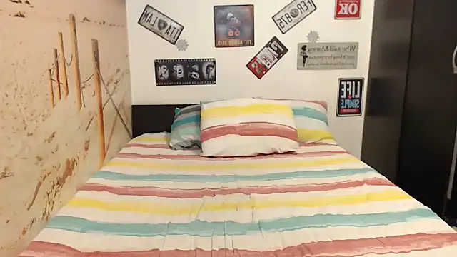 Snapshot of SugarDiamonds chatting on March 2025 05:30:01 AM SugarDiamonds online show from March 2025 05:30:01 AM