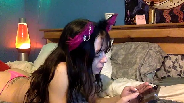 kittenkisses3 online show from November 2025 06:55:01 AM