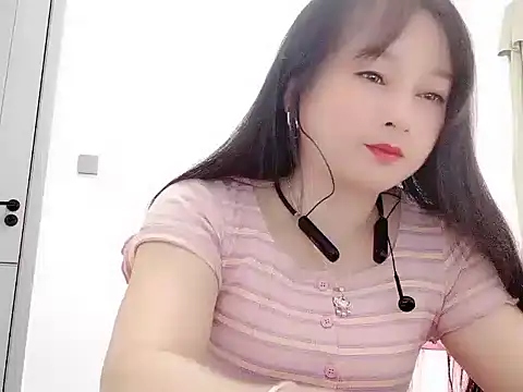 Alice-Baby520 online show from November 2025 01:16:02 AM