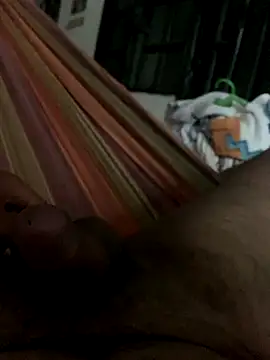 Snapshot of tuntuntiburon chatting on November 2025 12:17:01 PM tuntuntiburon online show from November 2025 12:17:01 PM