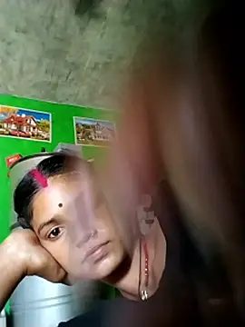 Snapshot of Jooli_cuty chatting on April 2026 04:43:02 AM Jooli cuty online show from April 2026 04:43:02 AM