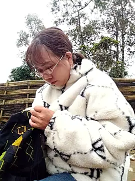 be-yeu online show from November 2025 02:00:02 AM